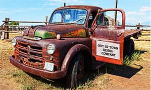 OLD-SIDING-TRUCK